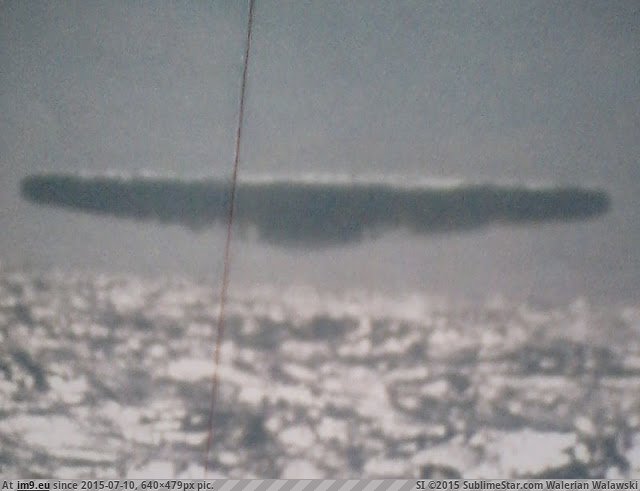 01 NAVY_UFO_ANTARCTIC-1 (in Navy Photos of Arctic UFOs Encounter LEAKED)
