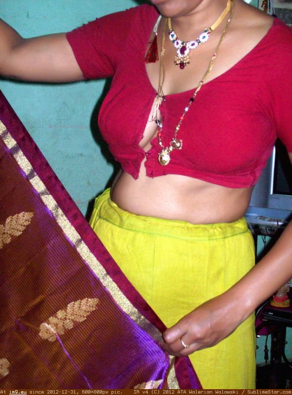 2011-11-03-03-04 (in Indian Desi Girls)