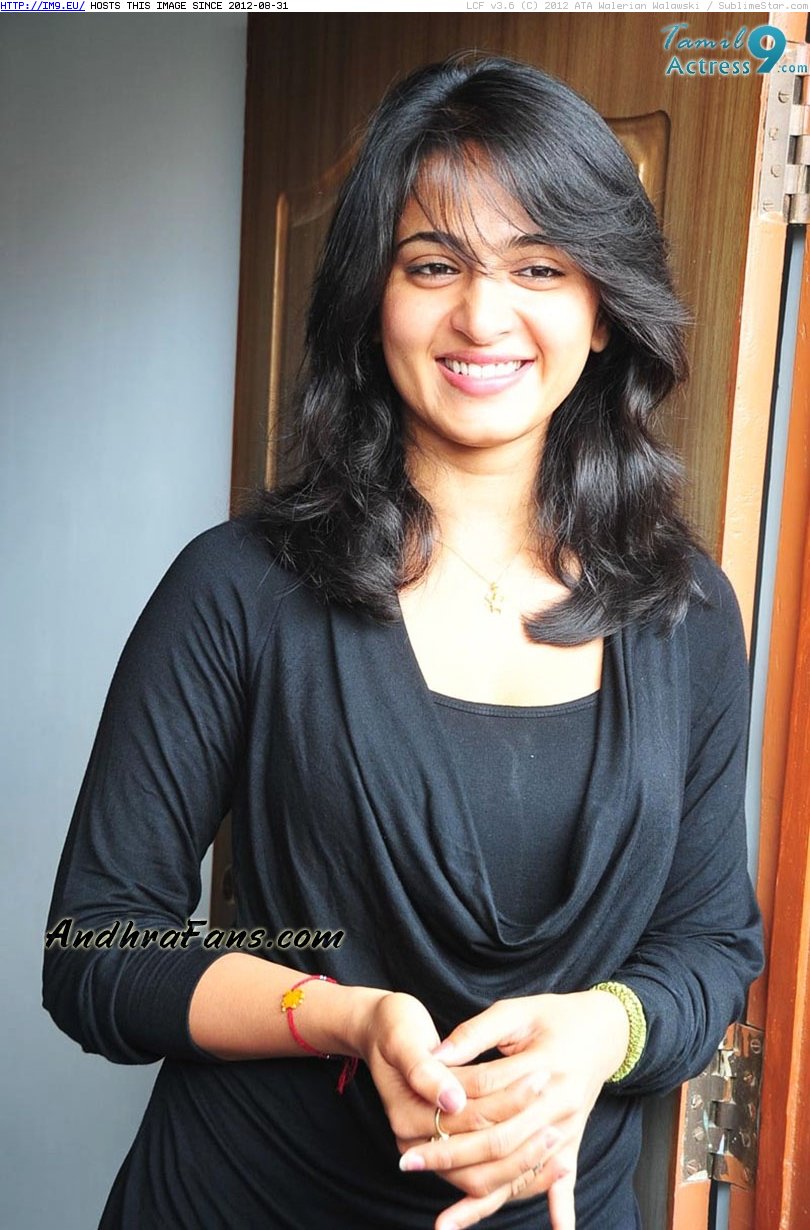 Anushka Shetty 29 (HD photos) (in Anushka Shetty HD Photoshoots Unseen)