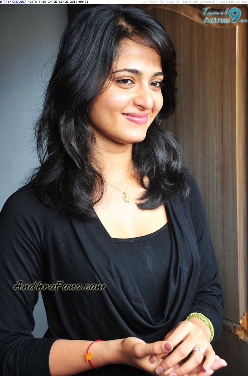 Anushka Shetty 35 (HD photos) (in Anushka Shetty HD Photoshoots Unseen)