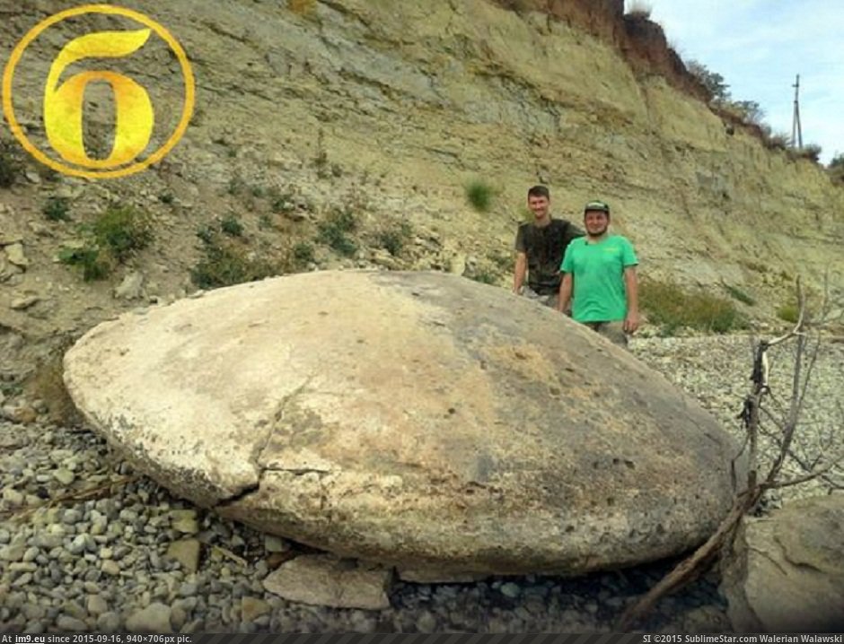 Alternative-News.tk - Four-Meter UFO Stone Disc Found In Volgograd, Russia (Credit: Bloknot-Volgograd}
