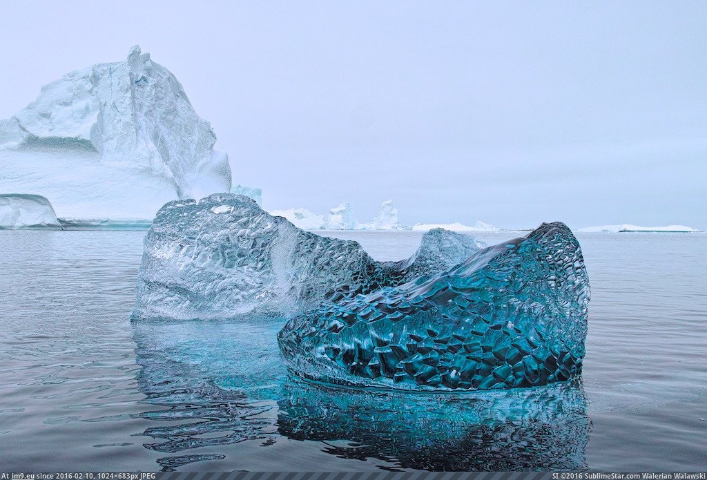 [Earthporn] 10000 Year Old Glacial Ice, Antarctica [1024x683] (in My r/EARTHPORN favs)