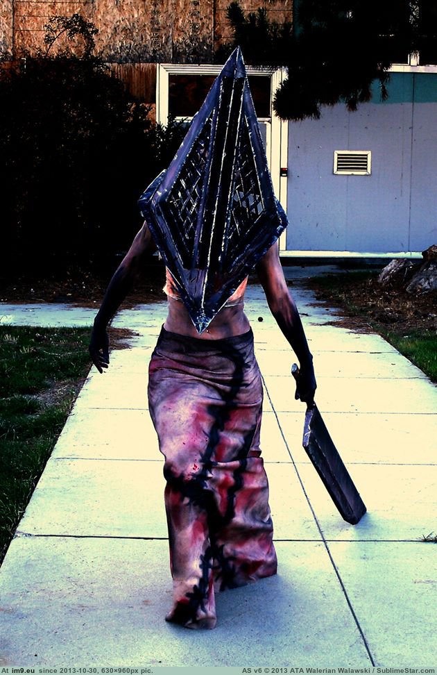 HOW I MADE MY PYRAMID HEAD COSTUME 