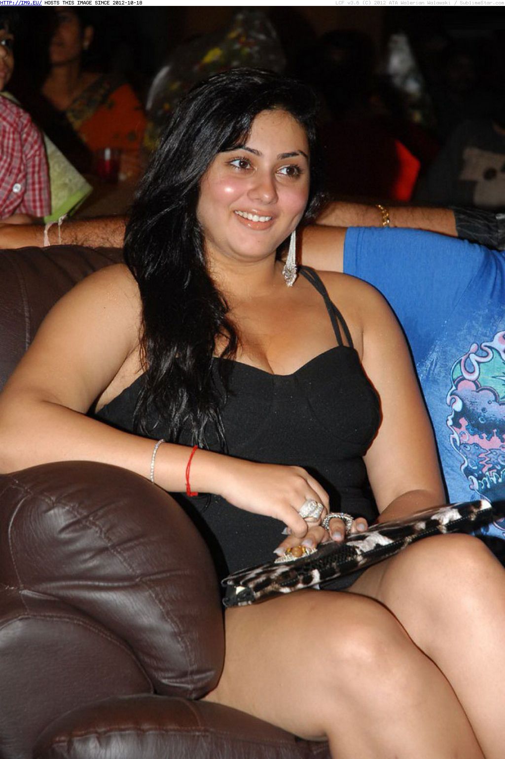 hot-namitha__20100630120047 (in Namitha)