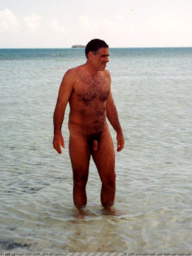 Jim Naked Beach (in Jim Naked)