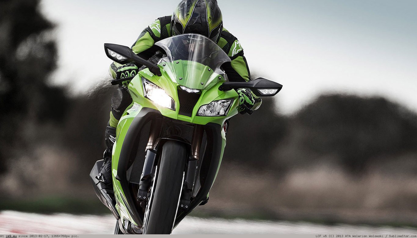 Kawasaki Ninja Zx 10R Wallpaper 1366X768 (in Motorcycles Wallpapers 1366x768)