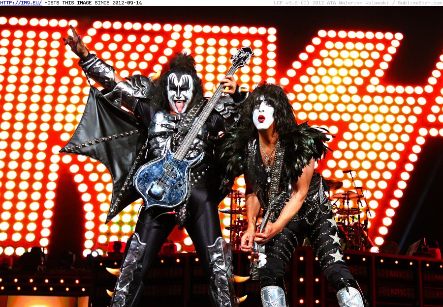 KISS live in Chicago 9-7-12, Paul and Gene wallpaper (in Random images)
