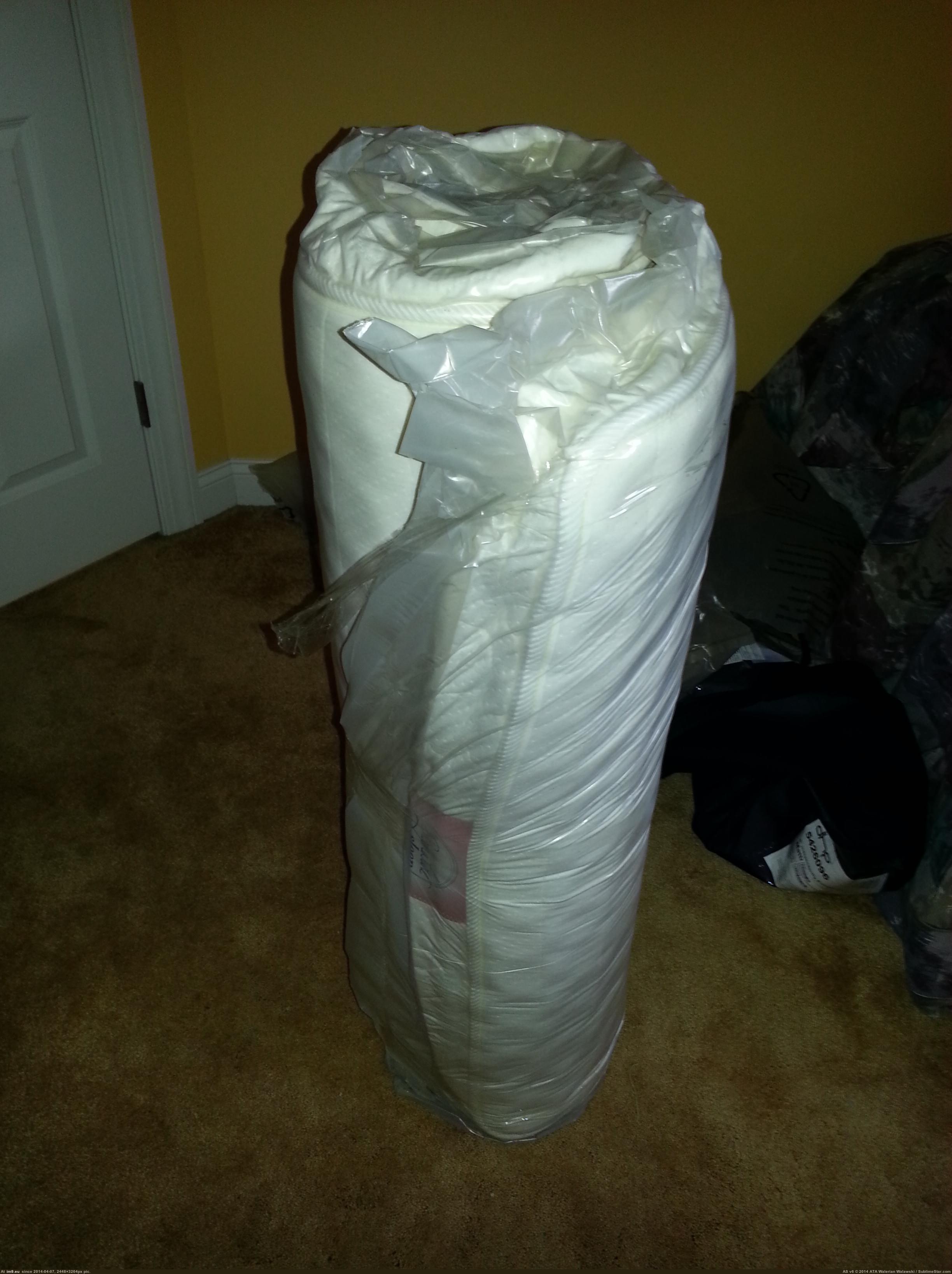 Pic. #Broke #Bag #Vacuum #Duffle #Unrolled #Seal #Mattress, 466780B – My  r/MILDLYINTERESTING favs