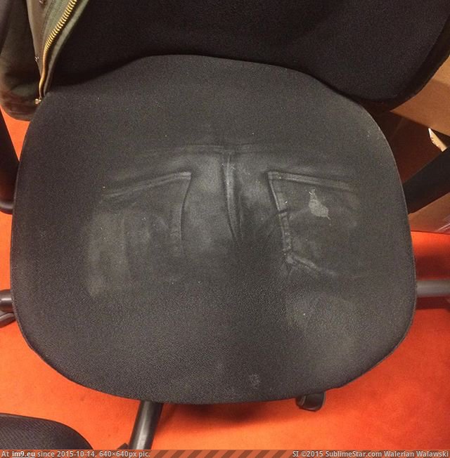 [Mildlyinteresting] My pants got dusty and created a carbon copy of my ass on the office chair. (in My r/MILDLYINTERESTING favs)