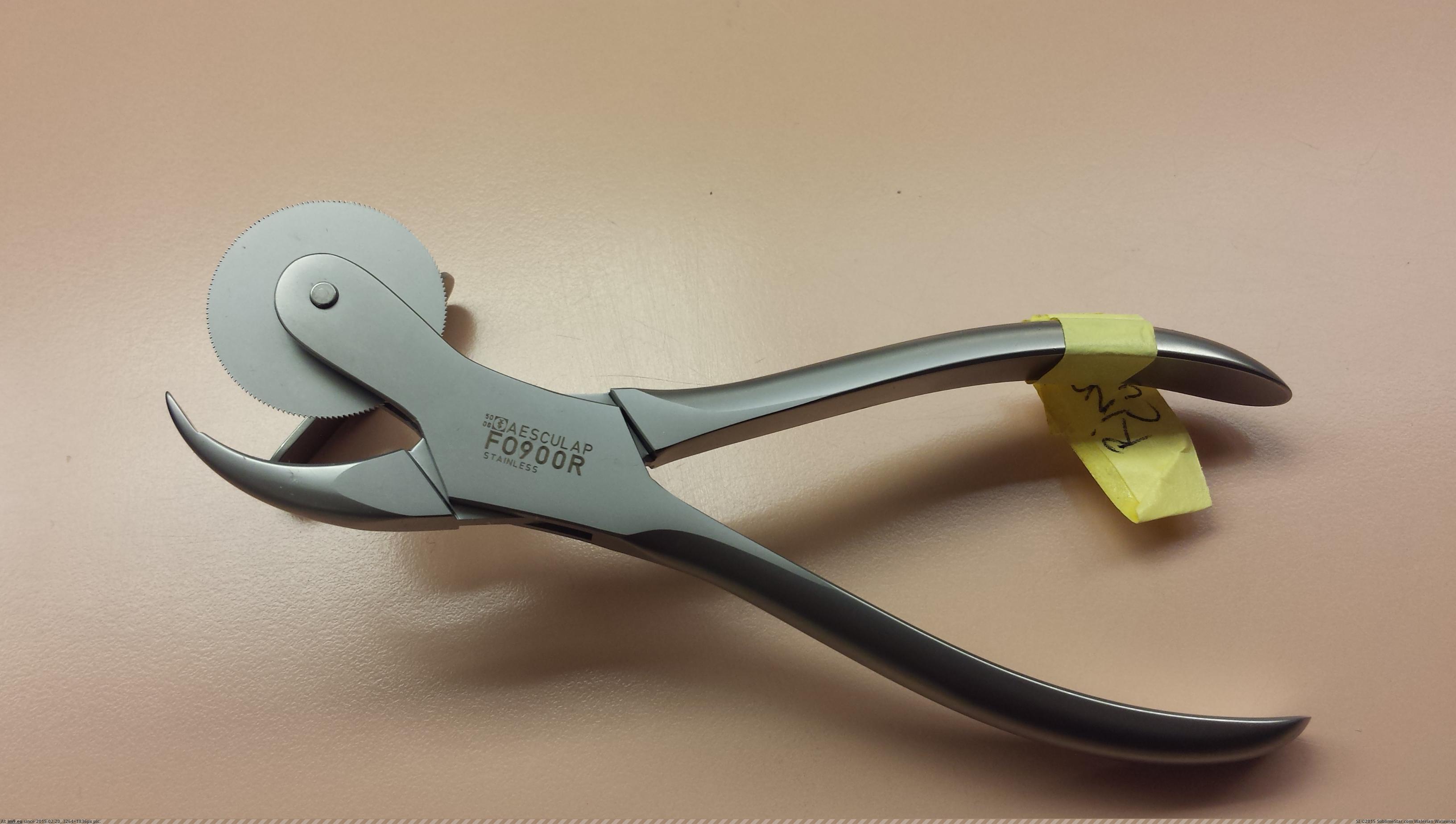 The tool we use in emergent situations to remove rings from fingers that  are too swollen. : r/mildlyinteresting