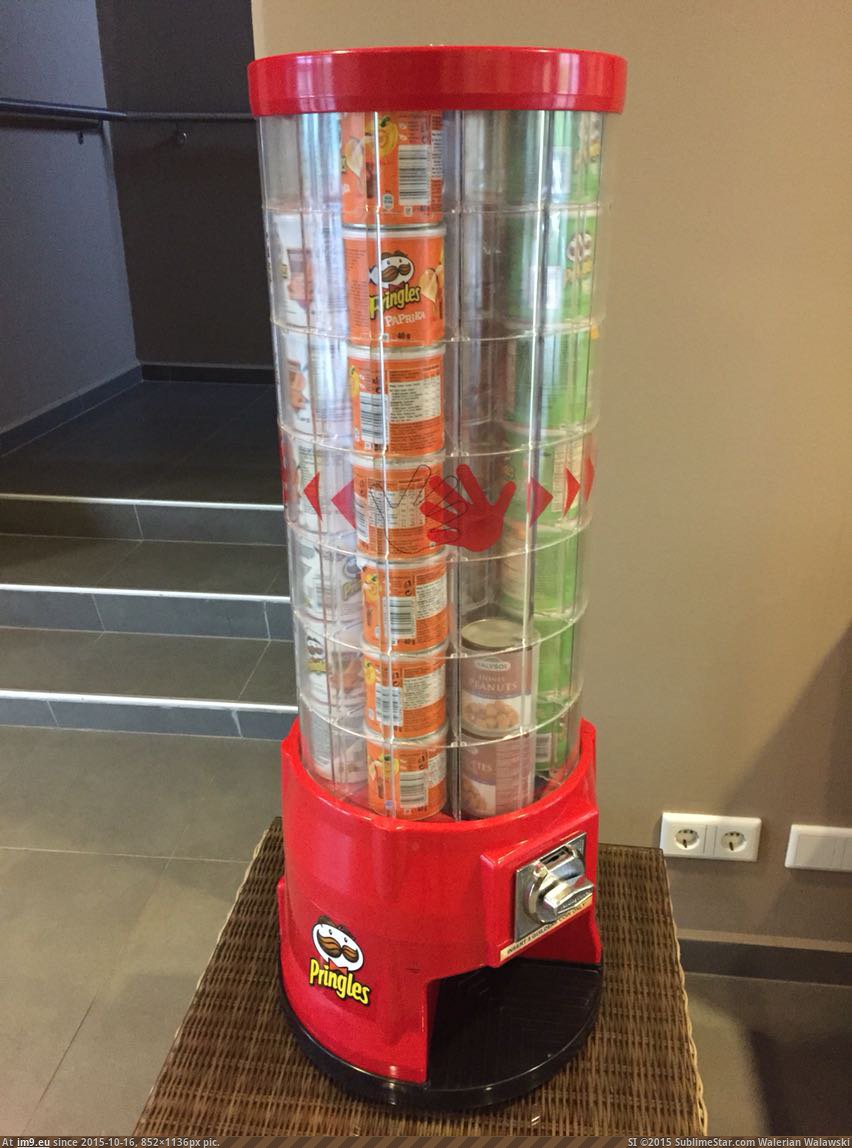 [Mildlyinteresting] There are vending machines specifically for Pringles (in My r/MILDLYINTERESTING favs)