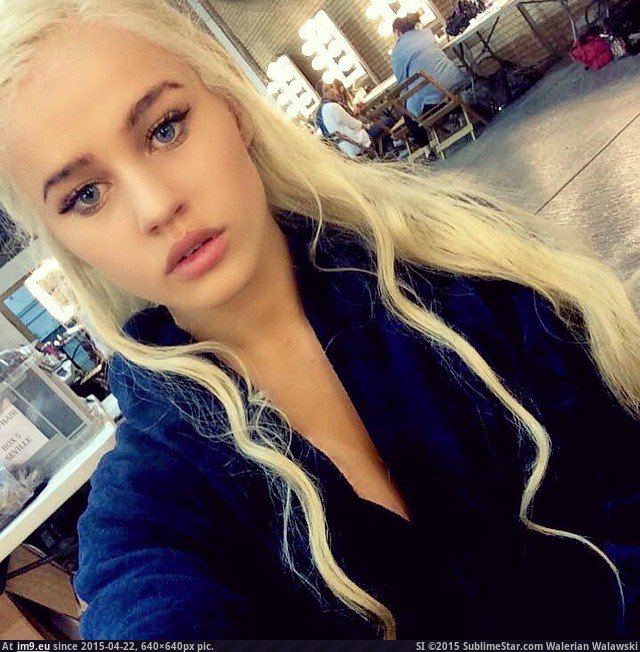 [Pics] Daenerys' body double on Game of Thrones (in My r/PICS favs)