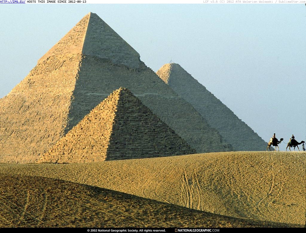 Pic. Pyramids Giza, 233247B – National Geographic Photo Of The Day  2001-2009