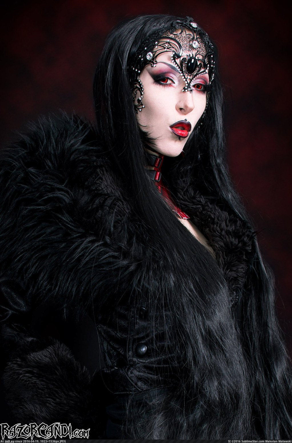 Vampire Beauty Razor Candi (2) (in Vampire Beauty Razor Candi)