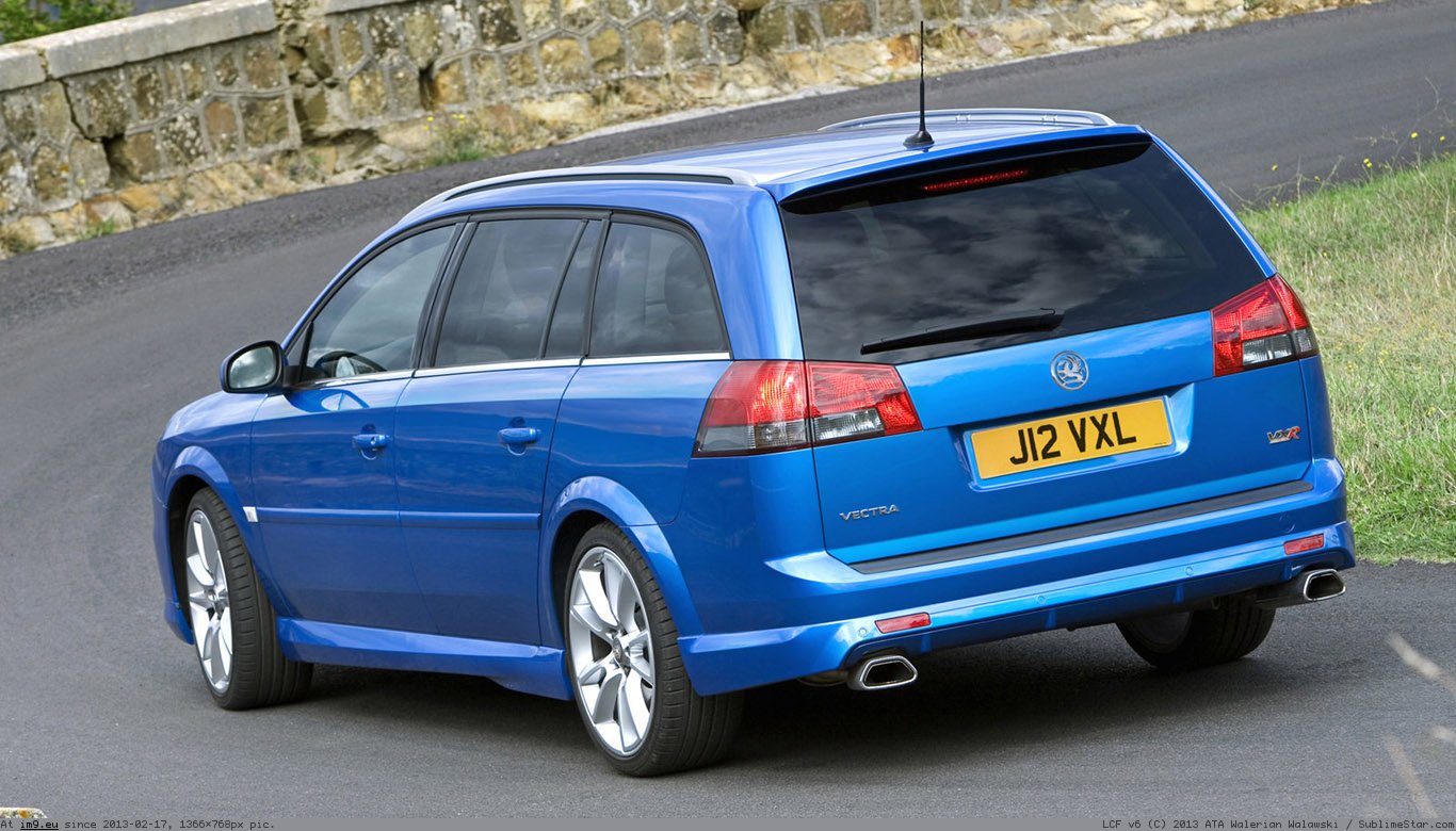 Vauxhall Vectra Vxr Estate Wallpaper 1366X768 (in Cars Wallpapers 1366x768)