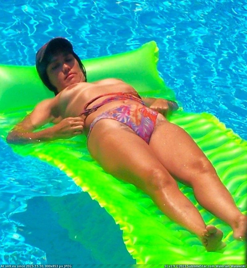 #Nude #Slut #Naked #Whore #Exposed #Mature #Webslut #Bitch #Pool #Topless 1 Pic. (Obraz z album Angela in the pool naked))