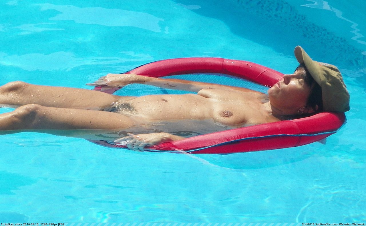 104_1365 (1280x780) (in Naked wife on a red float)