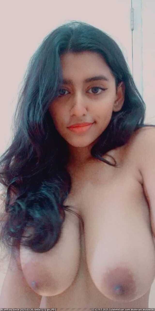 #Nude #Teen #Slut #Exposed #Feet #Desi #Indian #Whore #Nudes #Selfie 1667668340284 Pic. (Obraz z album Hot Indian Sluts))