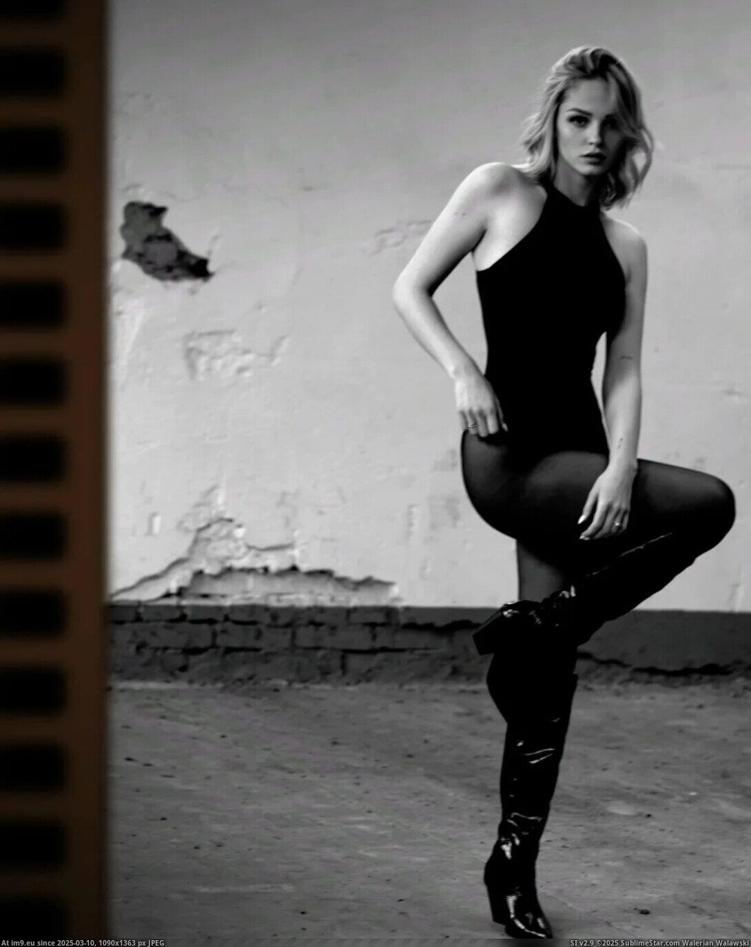 1730999716 (in Joy Kopmann in pantyhose)