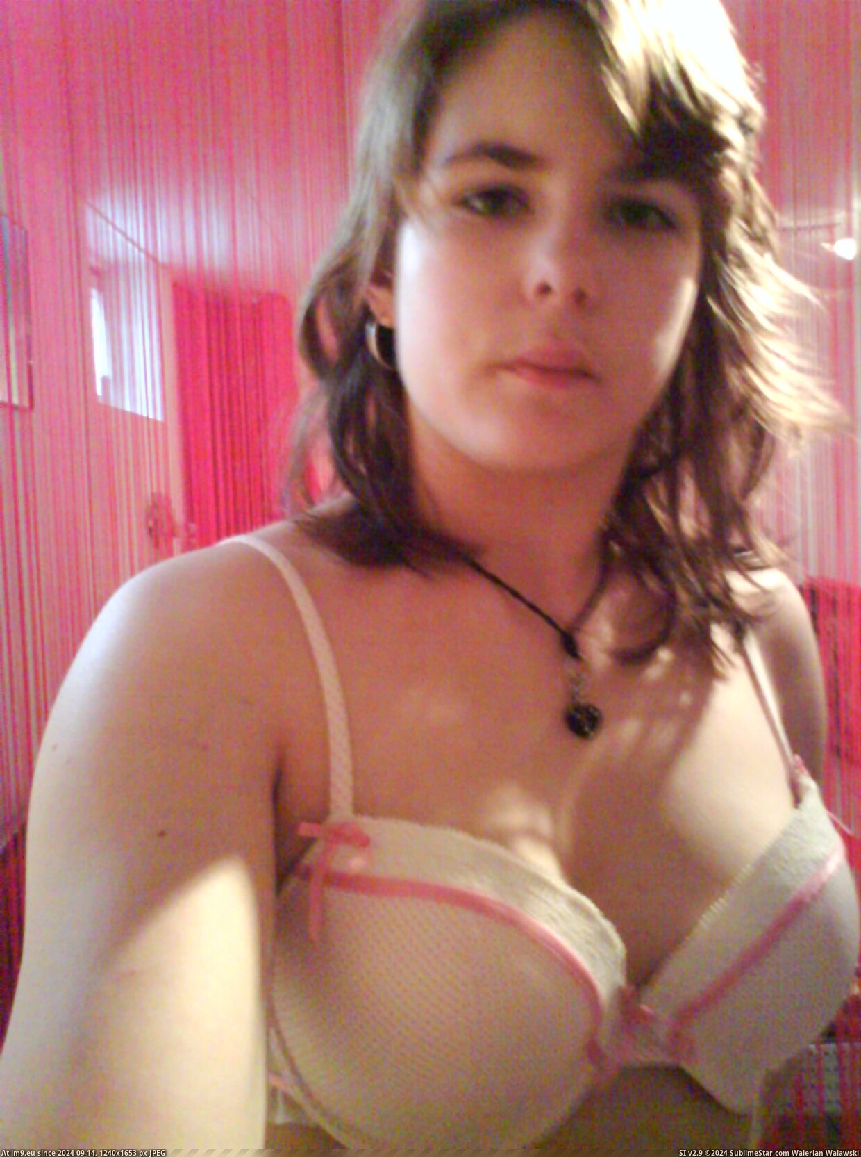 #Hot #Sexy #Amateur #Nude #Slut #Girl #Amateurs #Selfie 5 Pic. (Obraz z album versaute Deutsche))