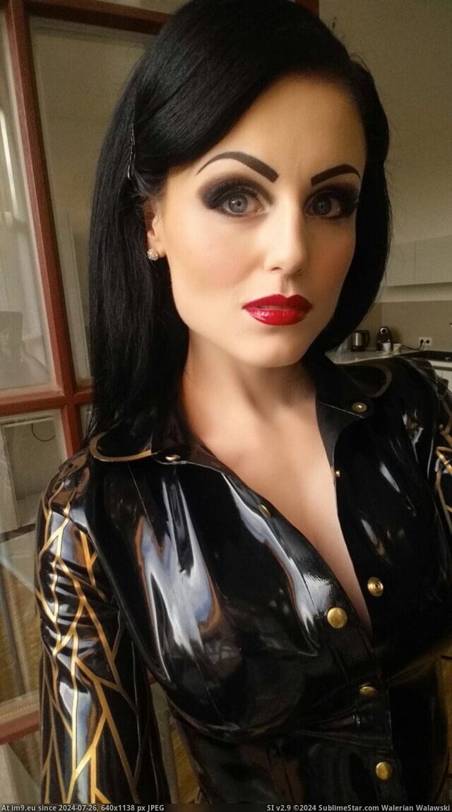 #Latex #Domina #Piercing #Blackdiamoond #Prinz #Lasst #Schwanz #Albert #Permanent 84-herrin-blackdiamoond-latex-fetisch-sklave-benjamin-fiegl-lässt-sich-von-latex-domina-prinz-albert-pa-piercing-durch-die-schwanz-koppe-stechendamit-4-wochen-später-der-keuschheitsgürtel-mit-pa-verschluss-permanent-keuschheit-bringt Pic. (Image de album Instant Upload))