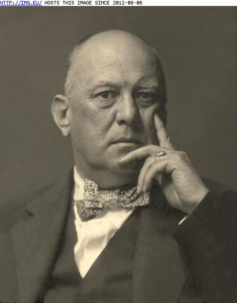 Aleister Crowley - thinker (in Of the old times)