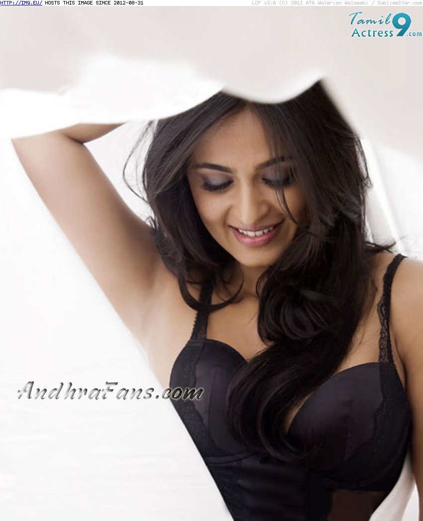 Anushka Shetty 20 (HD photos) (in Anushka Shetty HD Photoshoots Unseen)