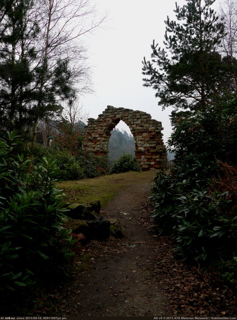 arch ruins (in Khim CSS)
