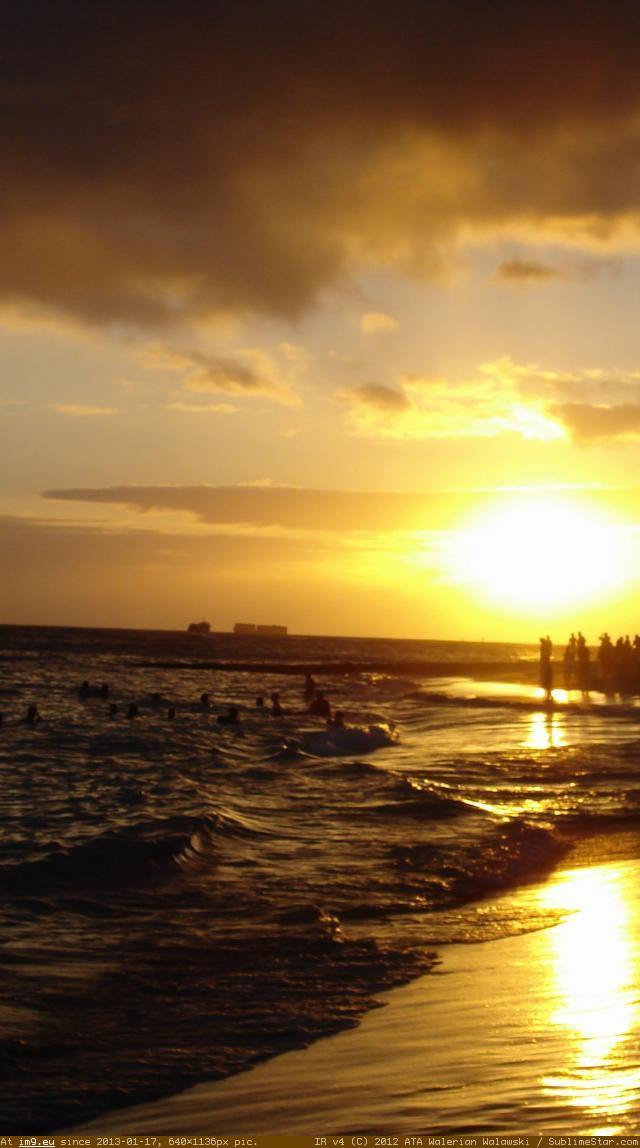 Best Travel Destination Waikiki Beach At Sunset 1136X640 (iPhone wallpaper) (in IPhone 5 wallpapers W3S)