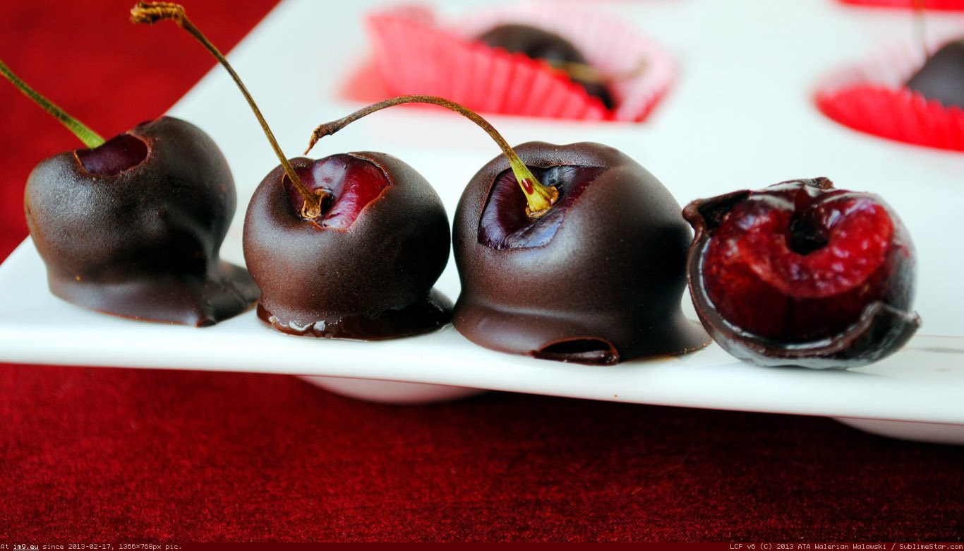 Cherries In Chocolate Wallpaper 1366X768 (in Food and Drinks Wallpapers 1366x768)
