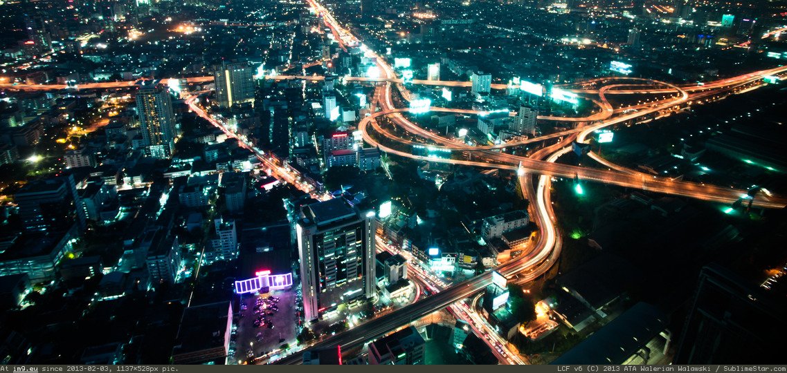#Wallpaper #Beautiful #City #Lights #Traffic #Night #Wide City traffic lights at night Pic. (Image of album Mojsze obrazki))