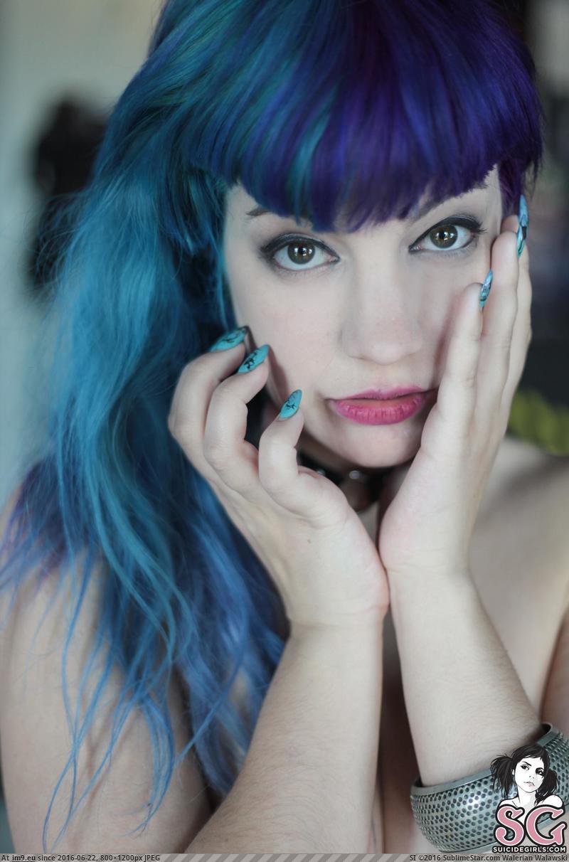 #Porn #Hot #Sexy #Emo #Damnit #Emptyheart #Girls #Nature #Suicidegirls damnit-emptyheart-37 Pic. (Bild von album SuicideGirlsNow))