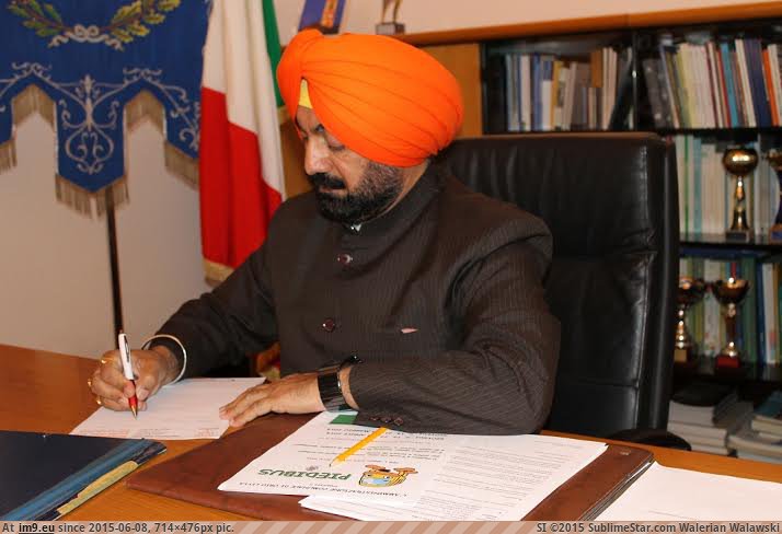 #Reward Don't reward Sikhs with8 Pic. (Image of album bjp sukhminderpal singh grewal))