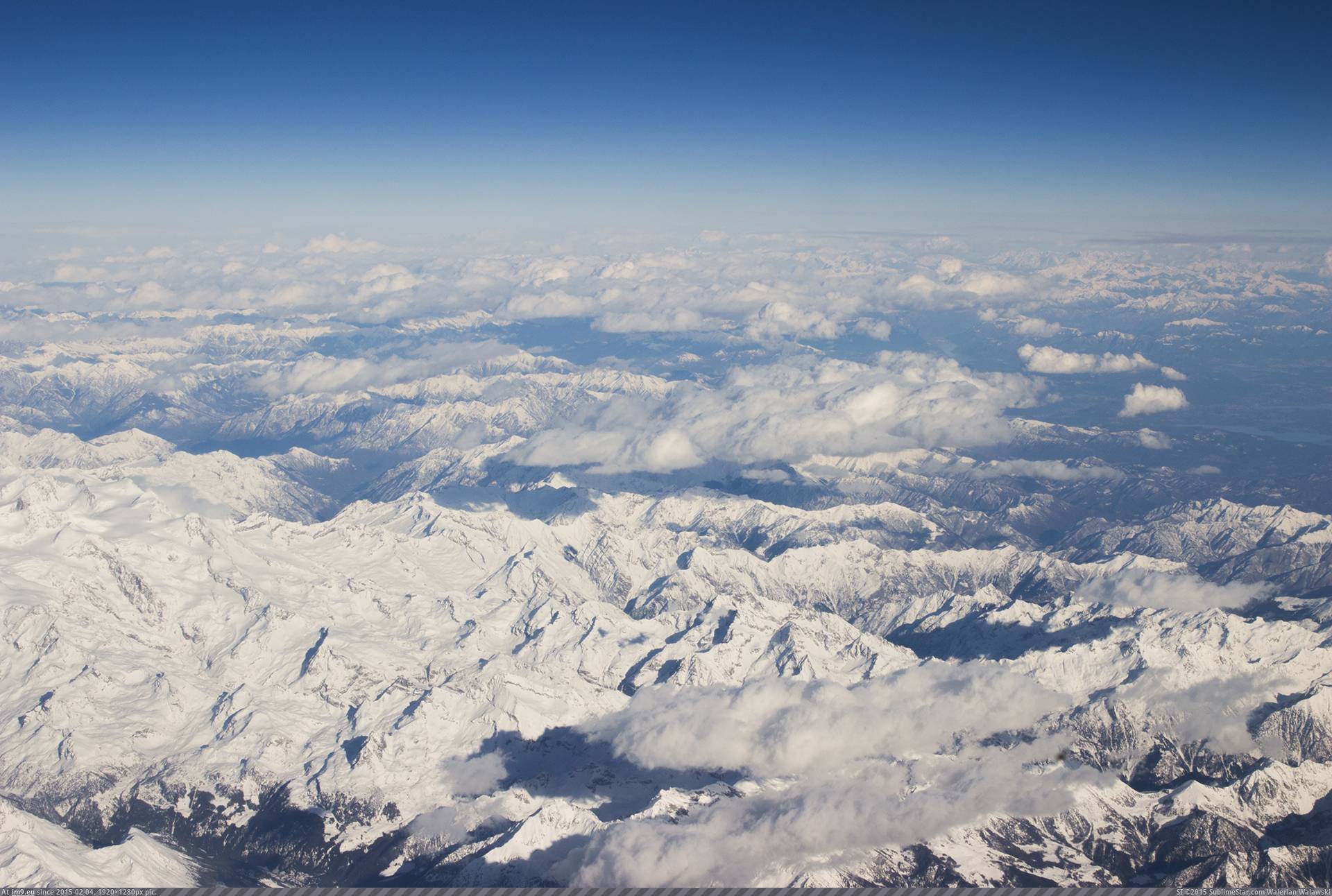 [Earthporn] I hate flying, but this view of The Alps made up for it  [1920x1280] (in My r/EARTHPORN favs)
