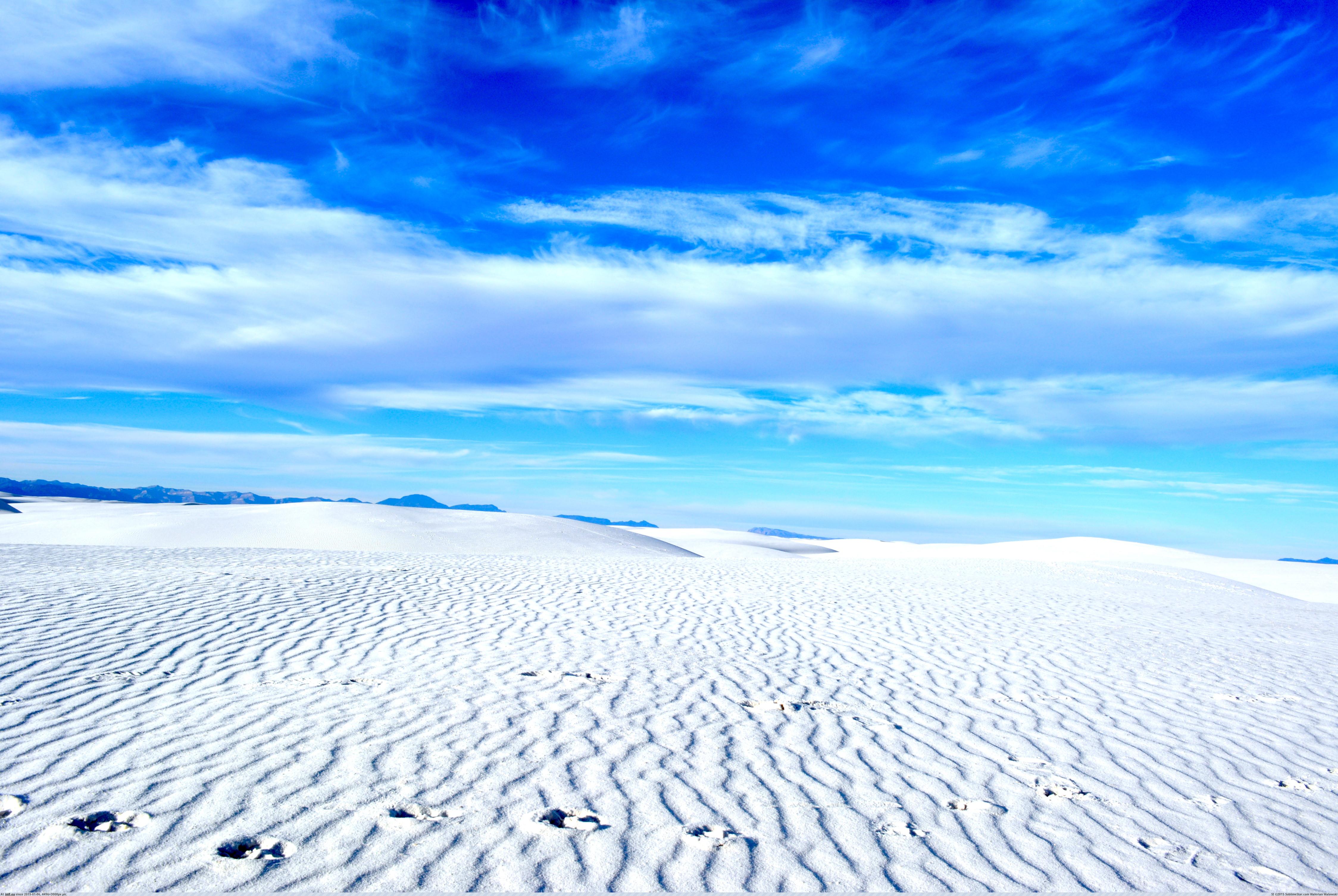 [Earthporn] I have been exploring America's hidden gems lately. This one is taken in White Sands National Monument, New Mexico.  (in My r/EARTHPORN favs)