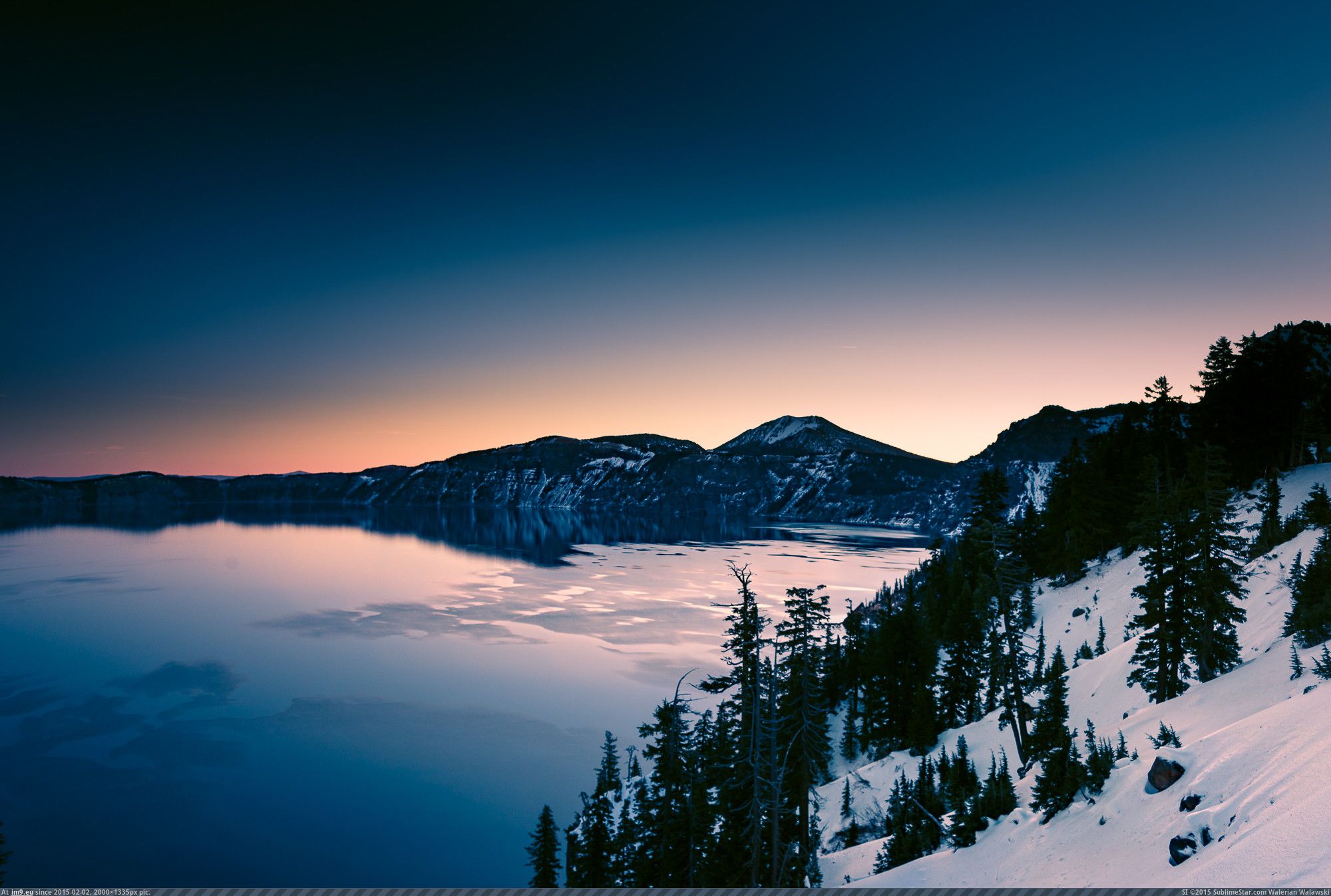 [Earthporn] Sunrise at Crater Lake, Oregon  [2000x1335] (in My r/EARTHPORN favs)