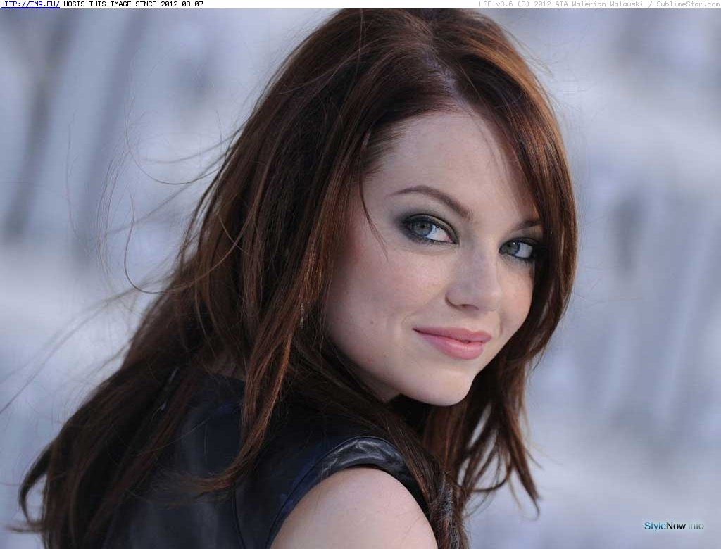 Emma Stone desktop wallpaper (in Emma Stone Photo Gallery)