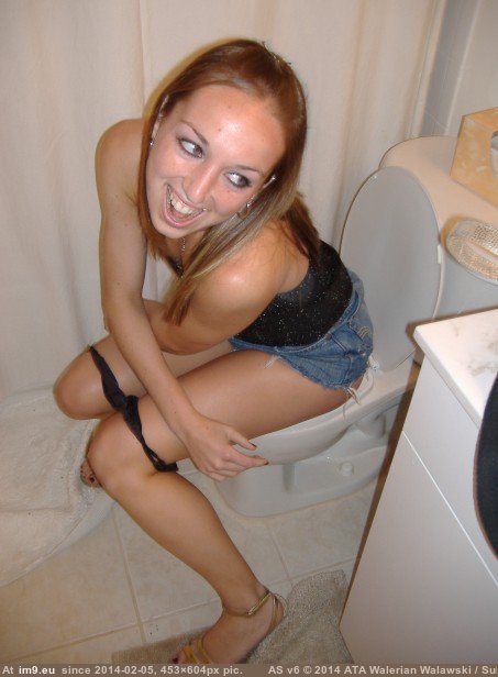 Girls Pissing 223 (teen amateurs, peeing porn) (in Pissing/peeing girls (urination photos))