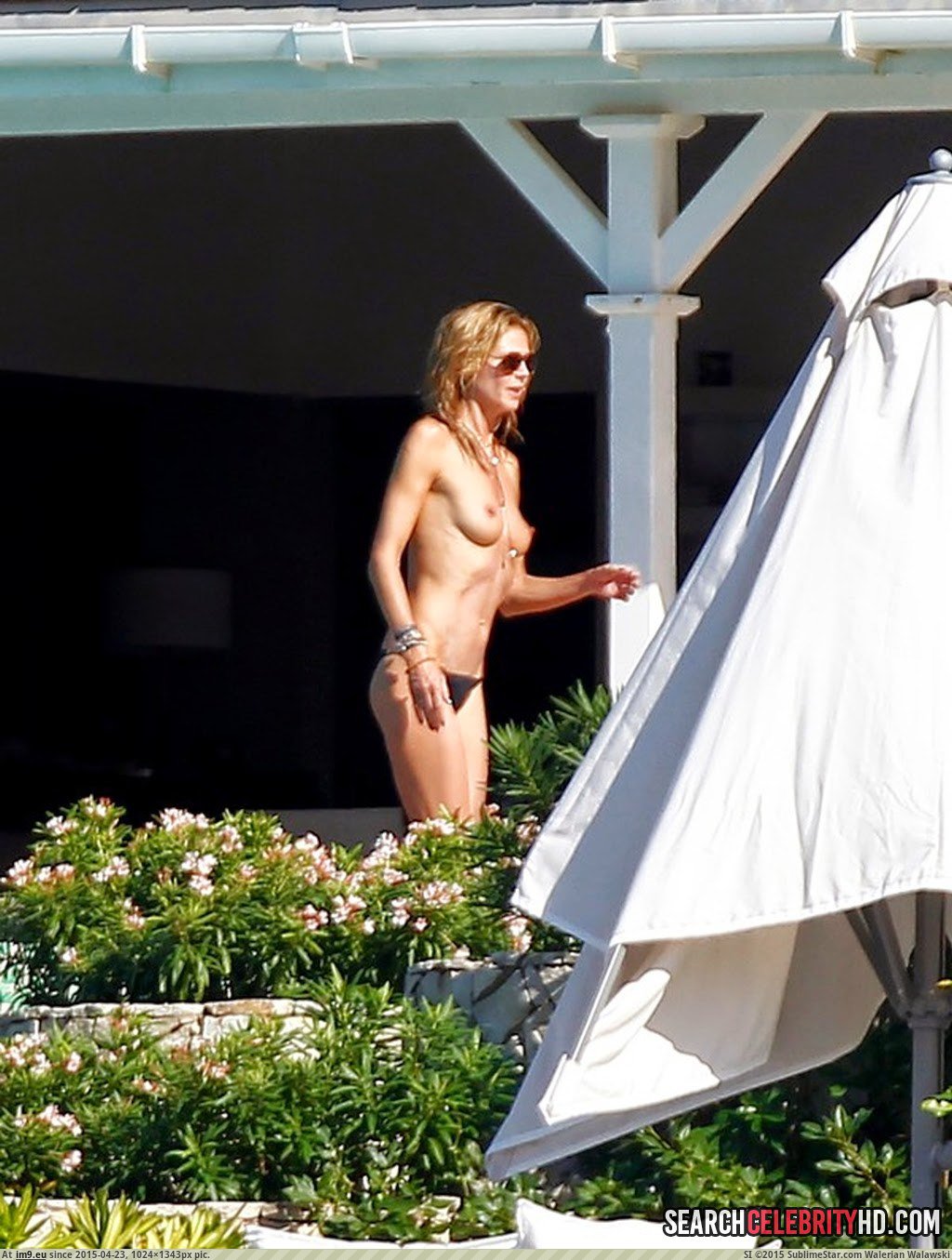 #Photos #Bikini #Barts #Sunbathing #Candid Heidi Klum LeakedTopless Bikini Candid Photos Sunbathing In St. Barts (39) Pic. (Obraz z album celebrity leaked fappening))