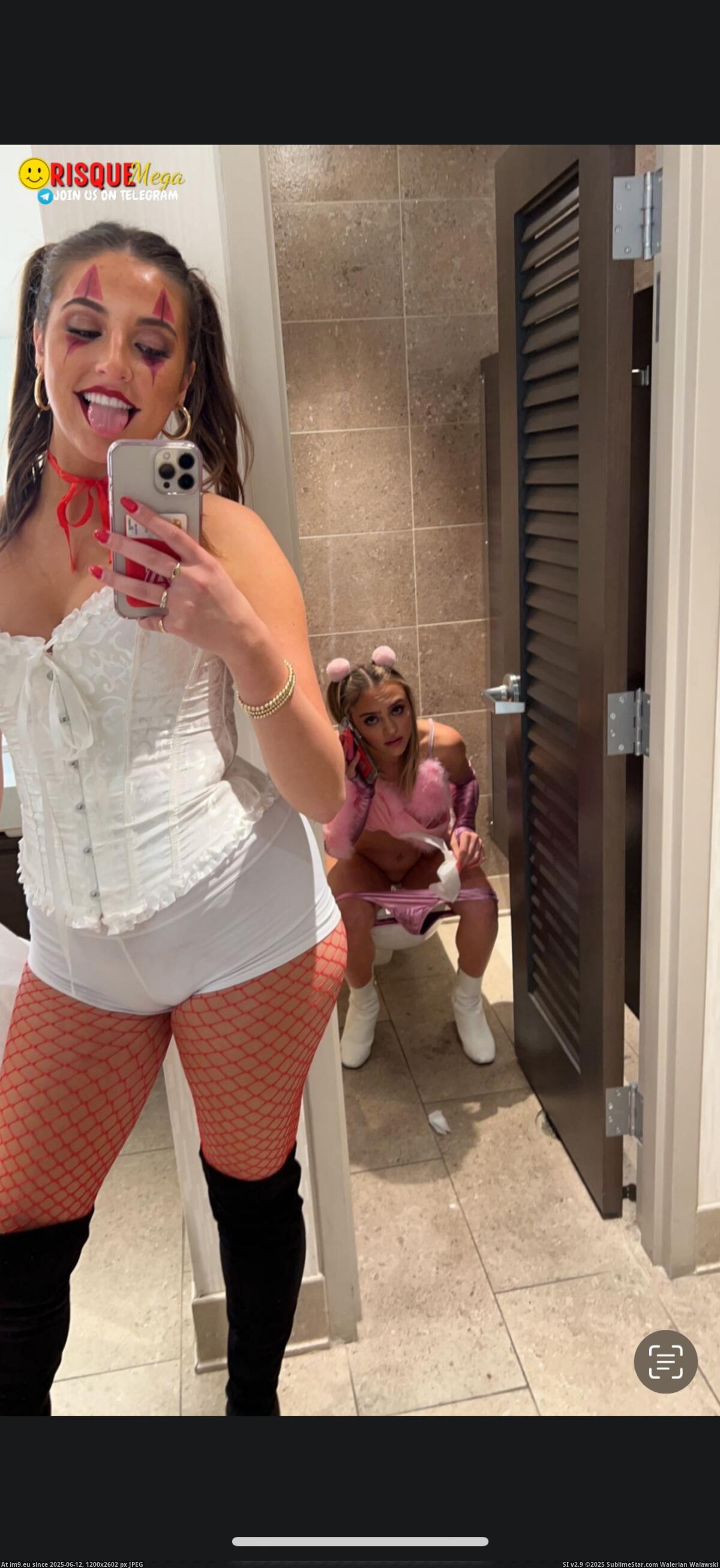 #Porn #Piss #Toilet #Pissing IMG_7391 Pic. (Obraz z album Girls on toilet))