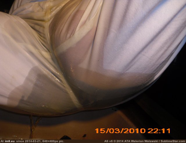 #Hose #Gepinkelt In die Hose gepinkelt (141) Pic. (Image of album pissing in die Hose))