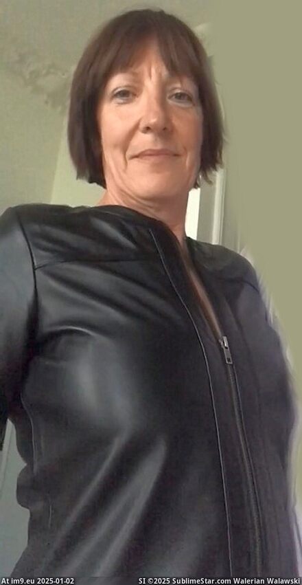 #Milf #Mature #Fuck #Dildo #Rubber #Leather #Goddess #Leder #Granny #Domina #Mistress Lederladyt_51915148736_o Pic. (Obraz z album LederladyT 1))