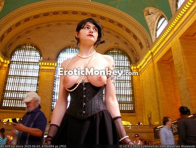 #Tits #Sexy #Boobs #Naked #Lingerie #Public #City #Tattooed #Wilde #Main main_5914e9629e075 Pic. (Obraz z album Ms. Rosie Wilde, Rosie Levine, Rosie Manhattan nude))