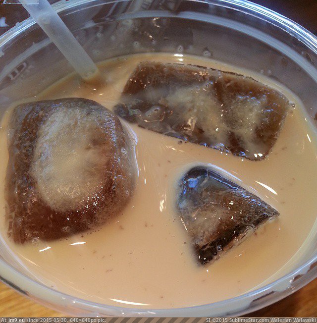 [Mildlyinteresting] This coffee shop uses coffee ice cubes so your iced coffee doesn't get watered down when the ice melts (in My r/MILDLYINTERESTING favs)