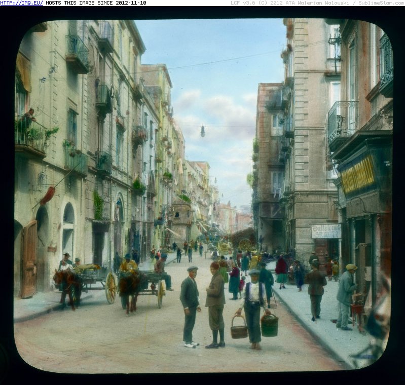 Naples - busy street in Naples (1929-1938).3036 (in Branson DeCou Stock Images)