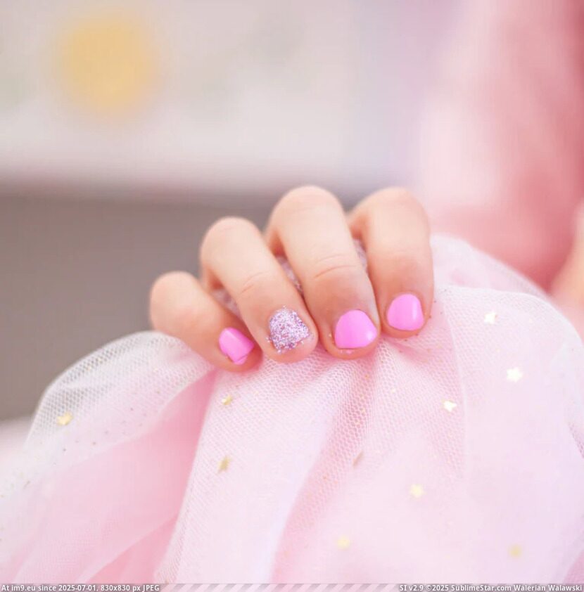 Oh-Flossy-Kids-Pink-Nail-Polish (in AVs)