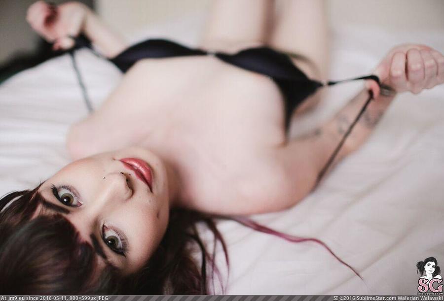 #Tits #Hot #Boobs #Emo #Tatoo #Firstimpression #Phoebe #Girls #Softcore #Nature phoebe-firstimpression.18 Pic. (Obraz z album SuicideGirlsNow))