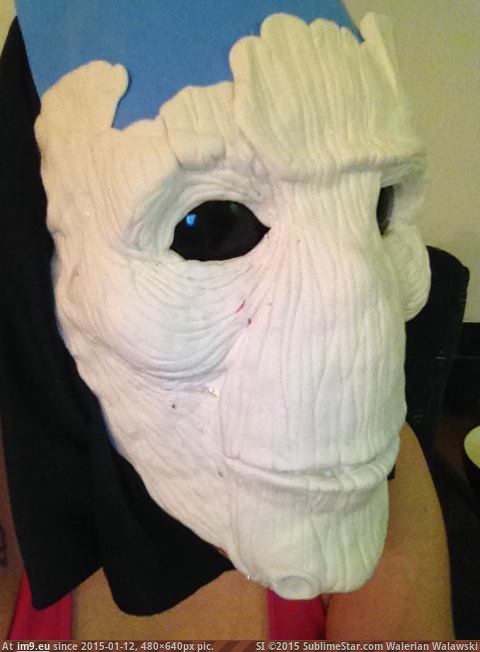 [Pics] Feeling overwhelmed by my Groot costume, taking a break to share some progress photos. 12 (in My r/PICS favs)
