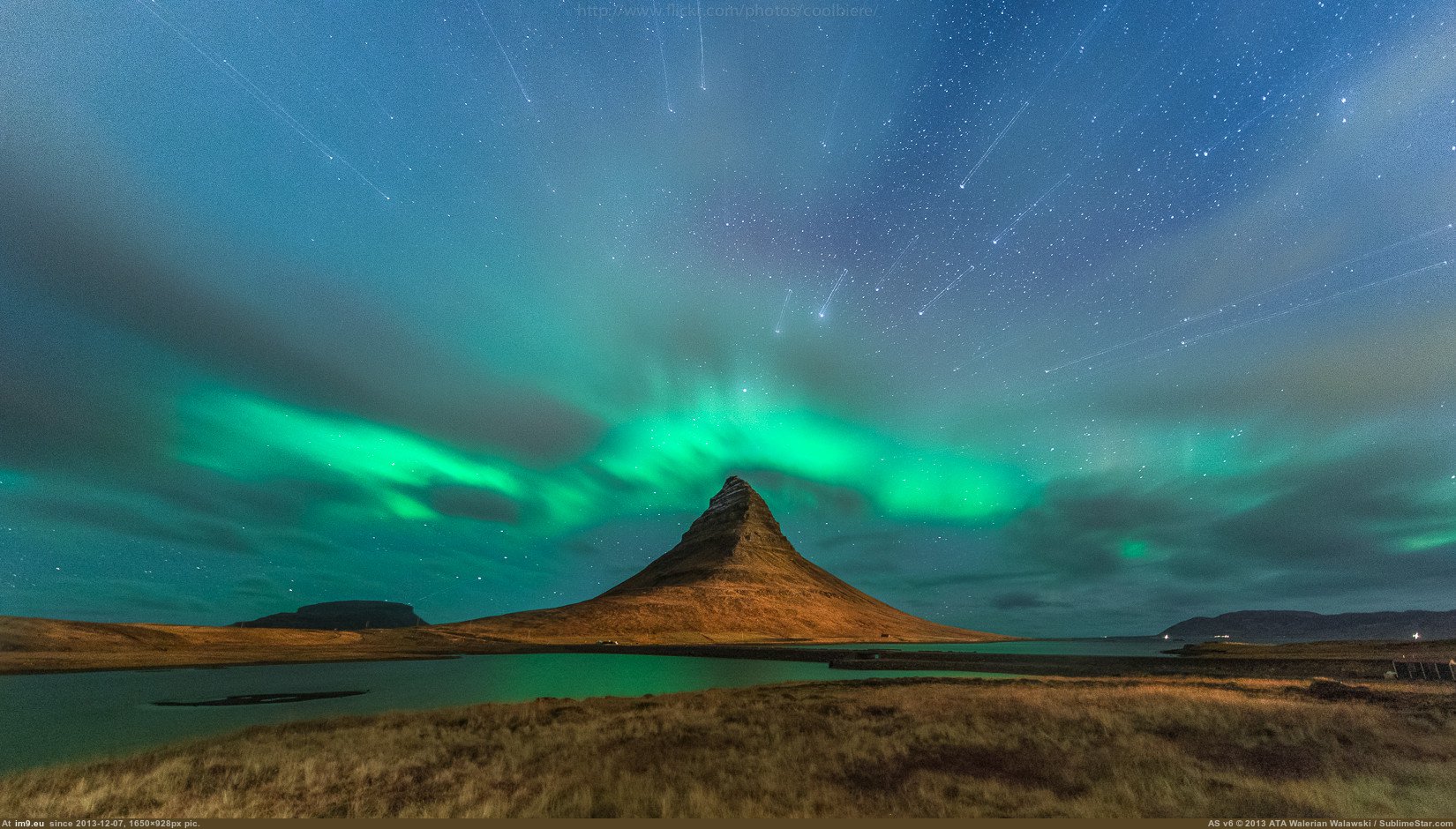 [Pics] Starburst over Aurora Borealis in Iceland (in My r/PICS favs)