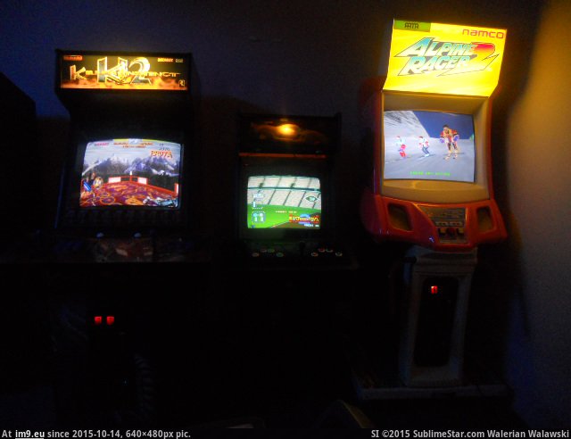 PRIVATE COMPANY VIDEO ARCADE GAME ROOM (in BEST BOSS SUPPORTS EMPLOYEE GAME ROOM VIDEO ARCADE)